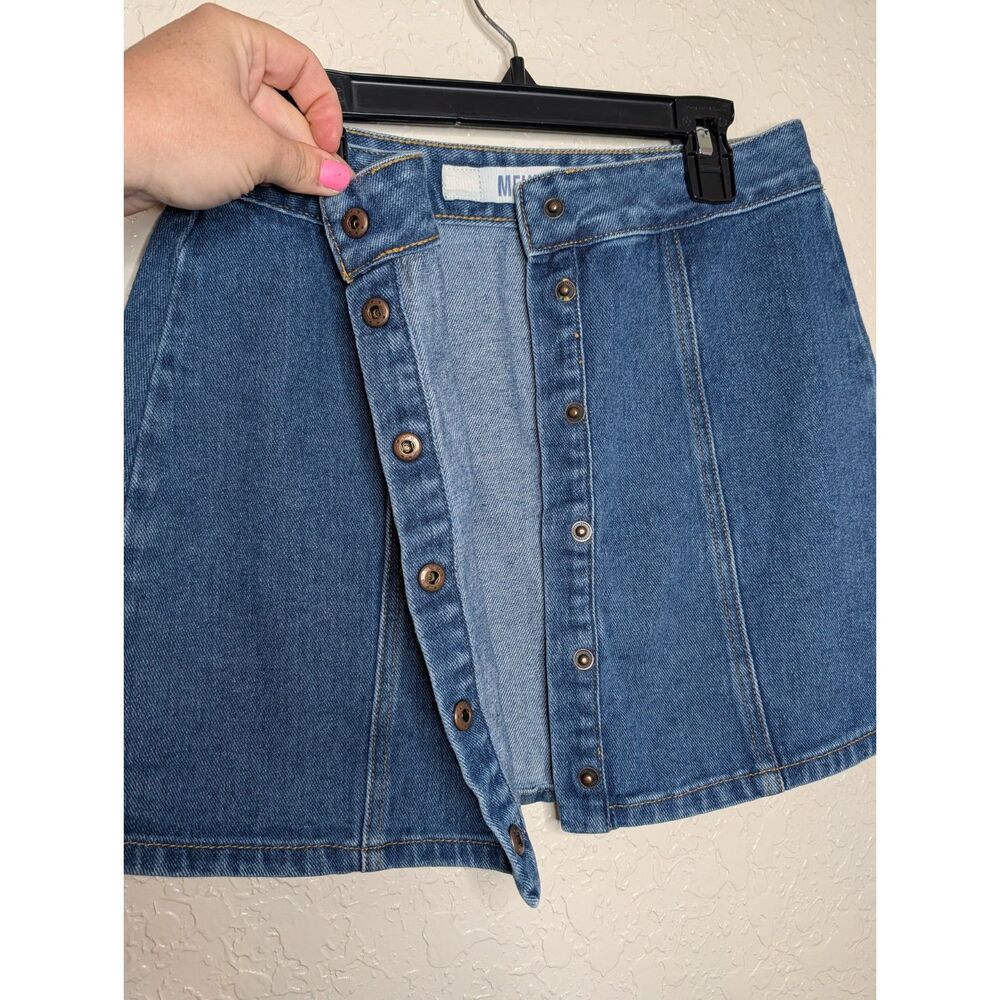 Brandy Melville Denim Mini Skirt Snap Front Button 100% Cotton Size 26 Small - Picture 4 of 10